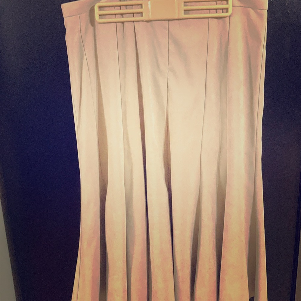 Suede feeling, pleated tan Dress Barn skirt